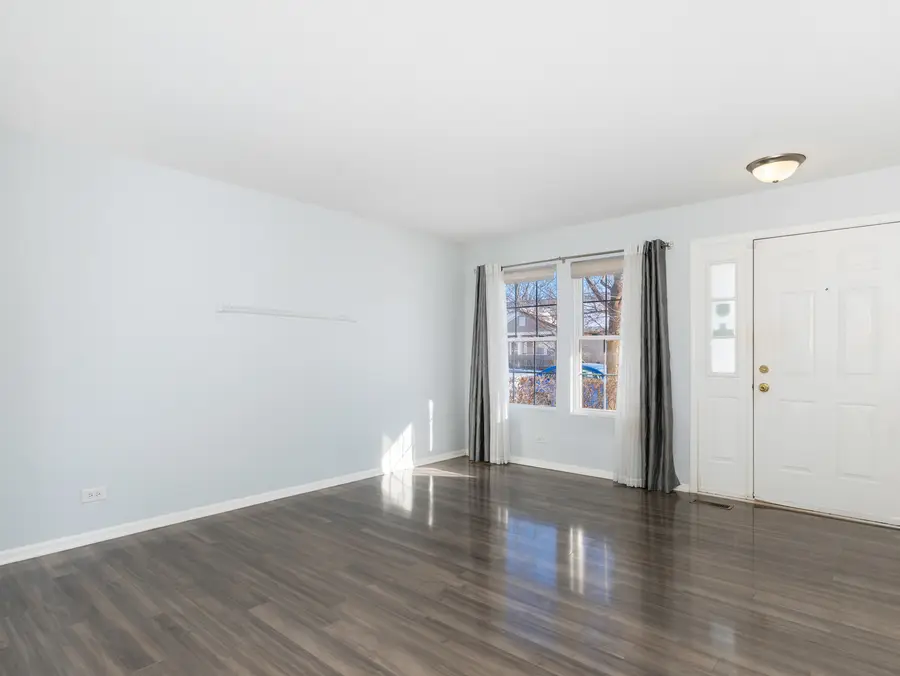 112 Waterbury Circle, Oswego, IL 60543 - Image #2