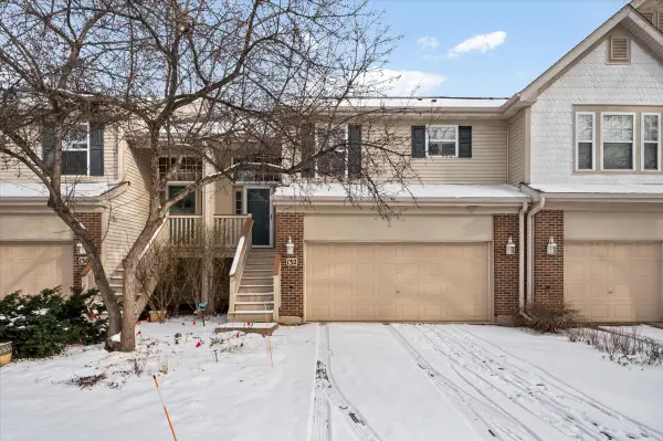 132 Meredith Lane, Streamwood, IL 60107