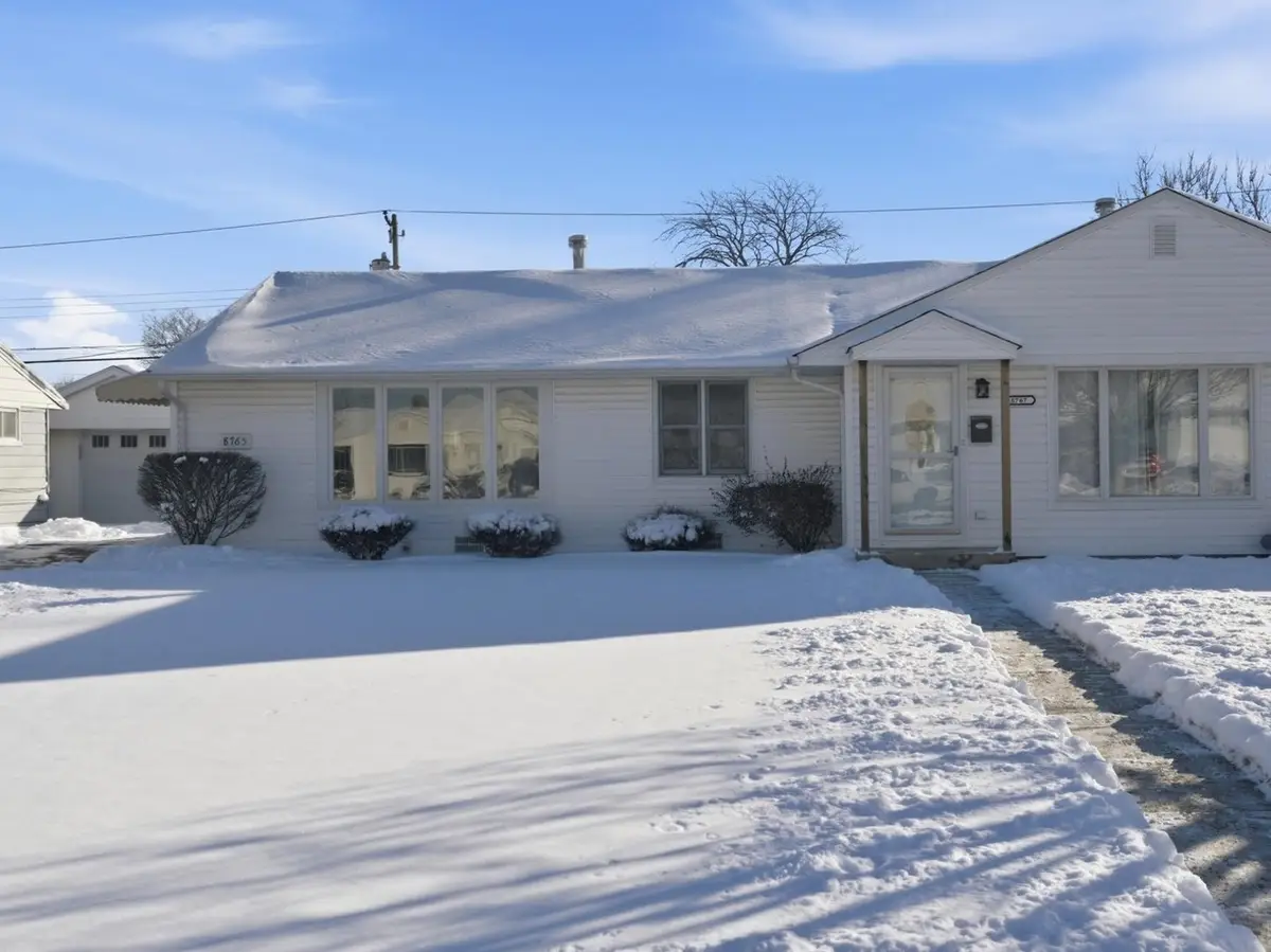 8765 S Beck Place, Hometown, IL 60456 - Image #1