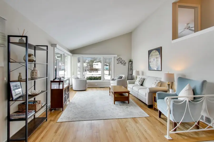 1334 Ferndale Avenue, Highland Park, IL 60035 - #3