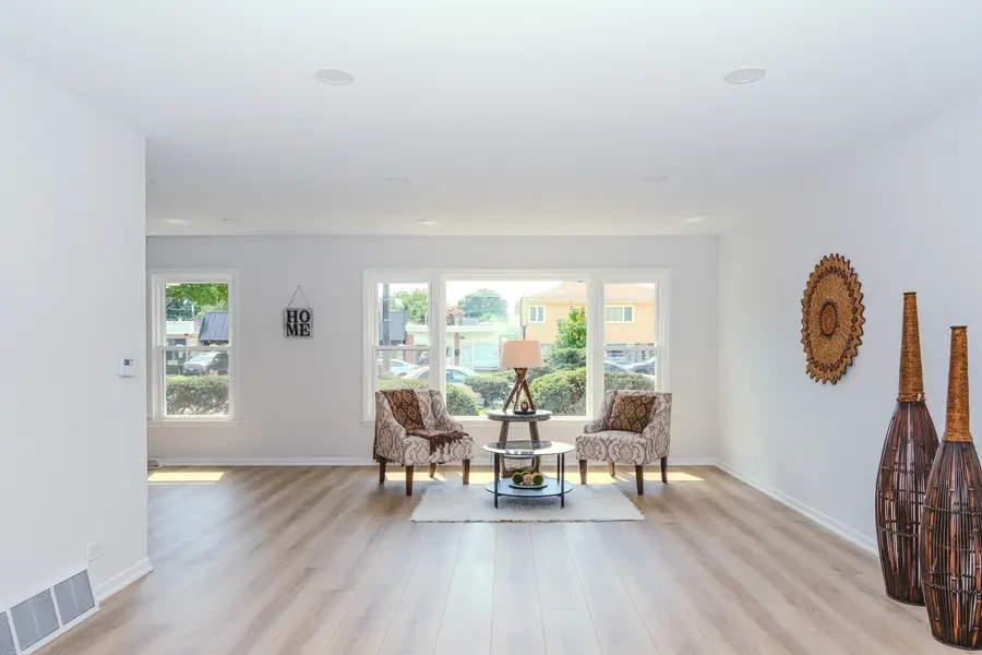 4218 Main Street, Skokie, IL 60076 - Image #2