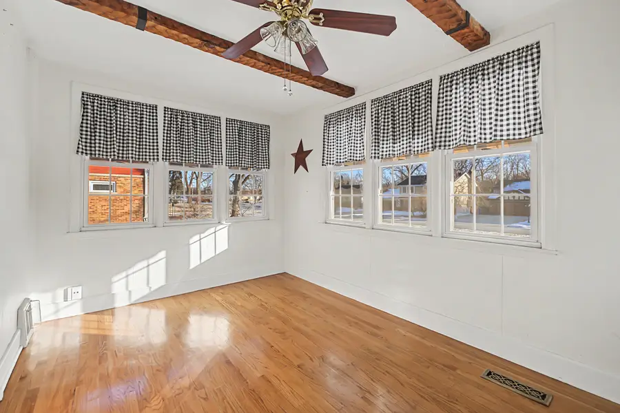 880 Bemis Road, Glen Ellyn, IL 60137 - Image #3