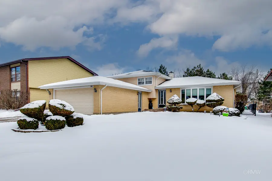 1306 W Byron Avenue, Addison, IL 60101 - #2