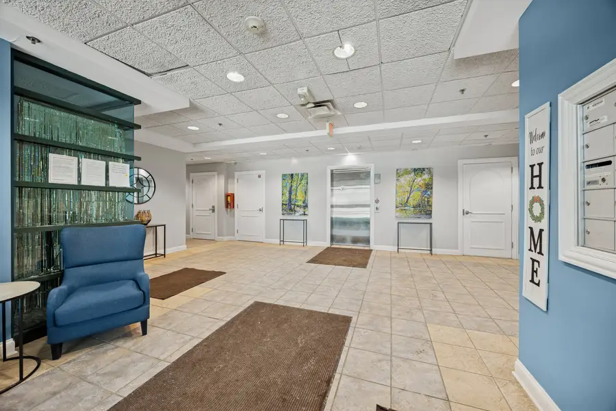 1930 N Harlem Avenue #503, Elmwood Park, IL 60707 - #3