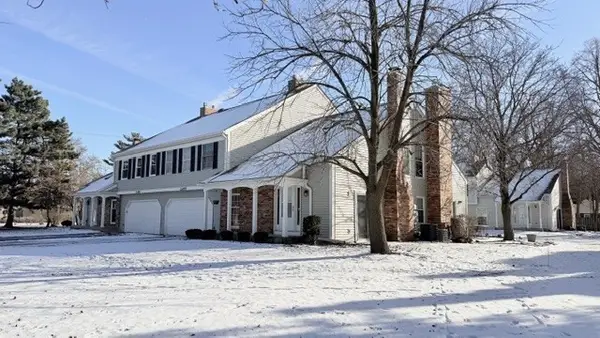 2S705 Timber Drive, Warrenville, IL 60555