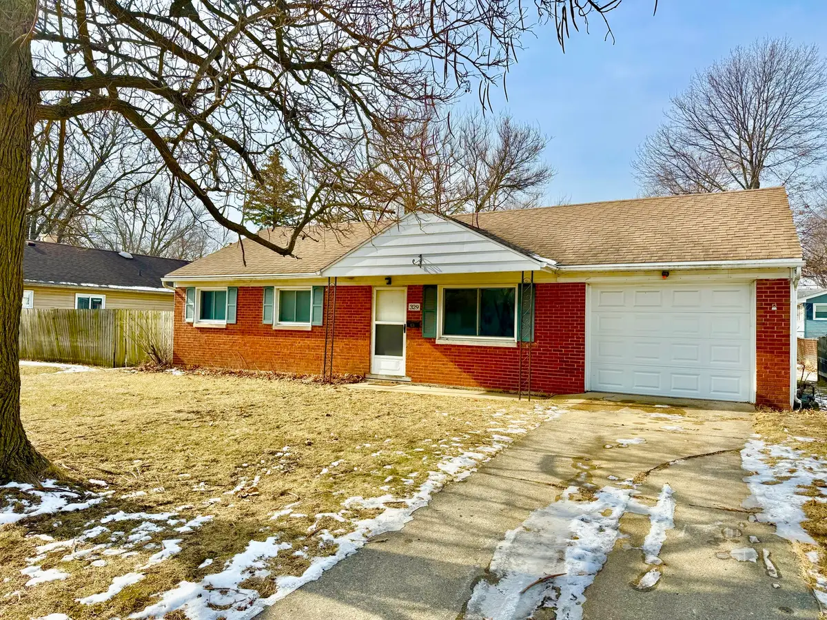 329 Robinson Drive, Morris, IL 60450 - Image #1