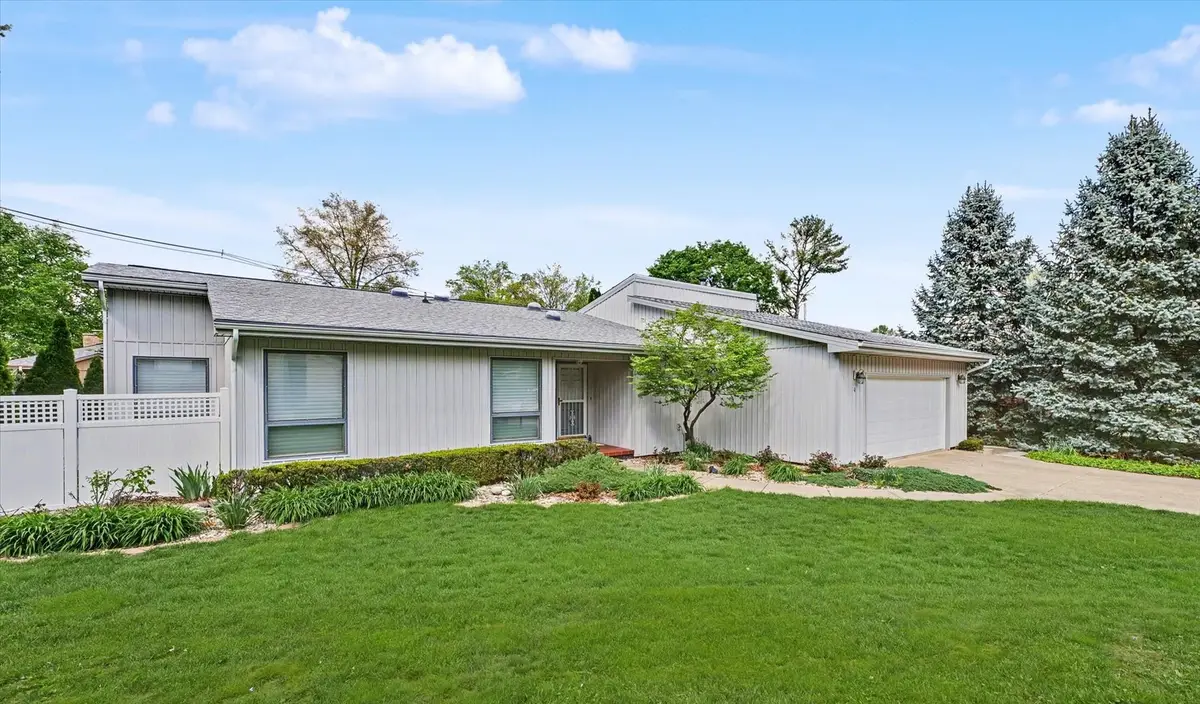 4 Greenfield Court, Savoy, IL 61874 - #1