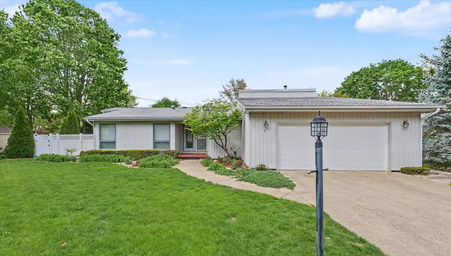 4 Greenfield Court, Savoy, IL 61874 - #2