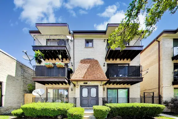 Address Withheld By Seller, Chicago, IL 60630