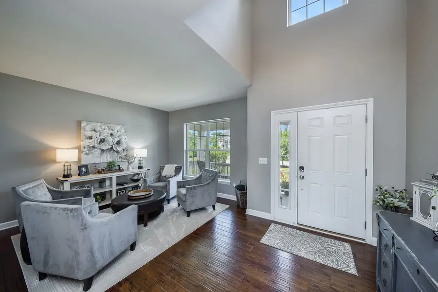 570 Amy Lane, Wheaton, IL 60187 - Image #3