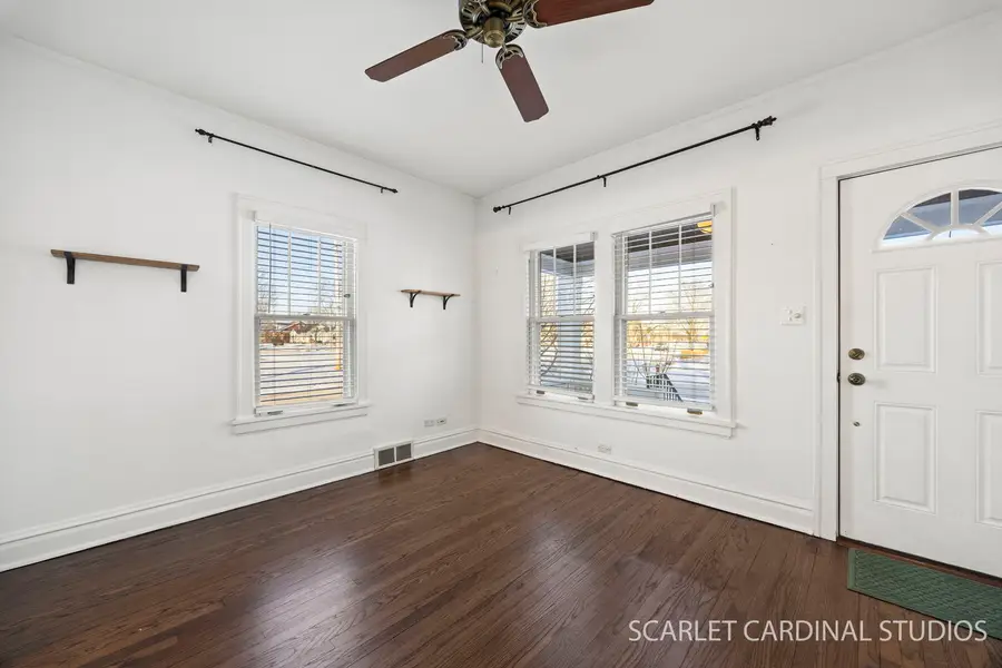 402 S Michigan Avenue, Villa Park, IL 60181 - #3