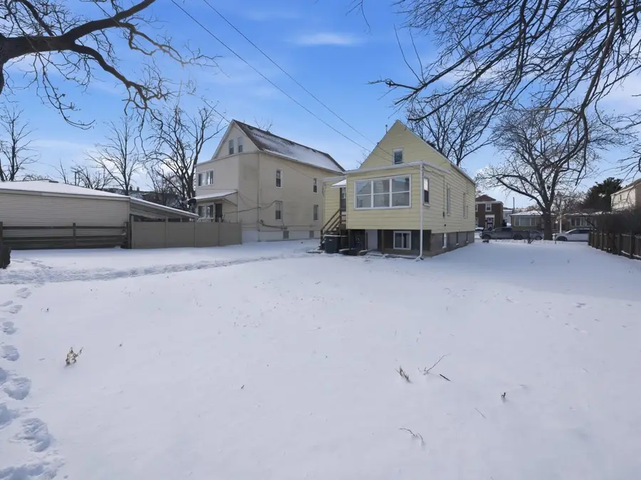 10451 S Hoxie Avenue, Chicago, IL 60617 - Image #3