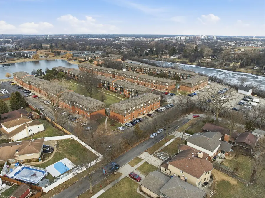 9350 Bay Colony Drive #3W, Des Plaines, IL 60016 - Image #3