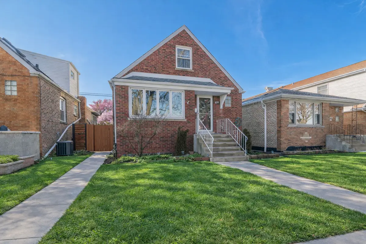 5250 S Nagle Avenue, Chicago, IL 60638 - #1