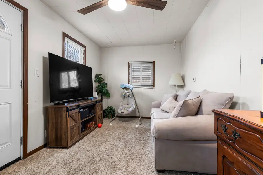 525 S Memorial Avenue, Rockford, IL 61102 - #2