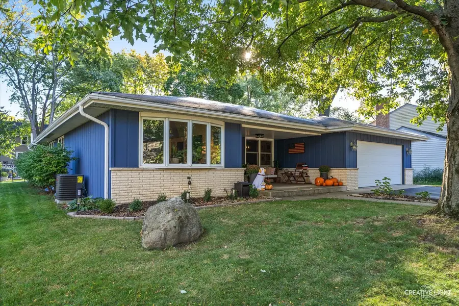 1612 Indian Trail Drive, Naperville, IL 60565 - Image #2