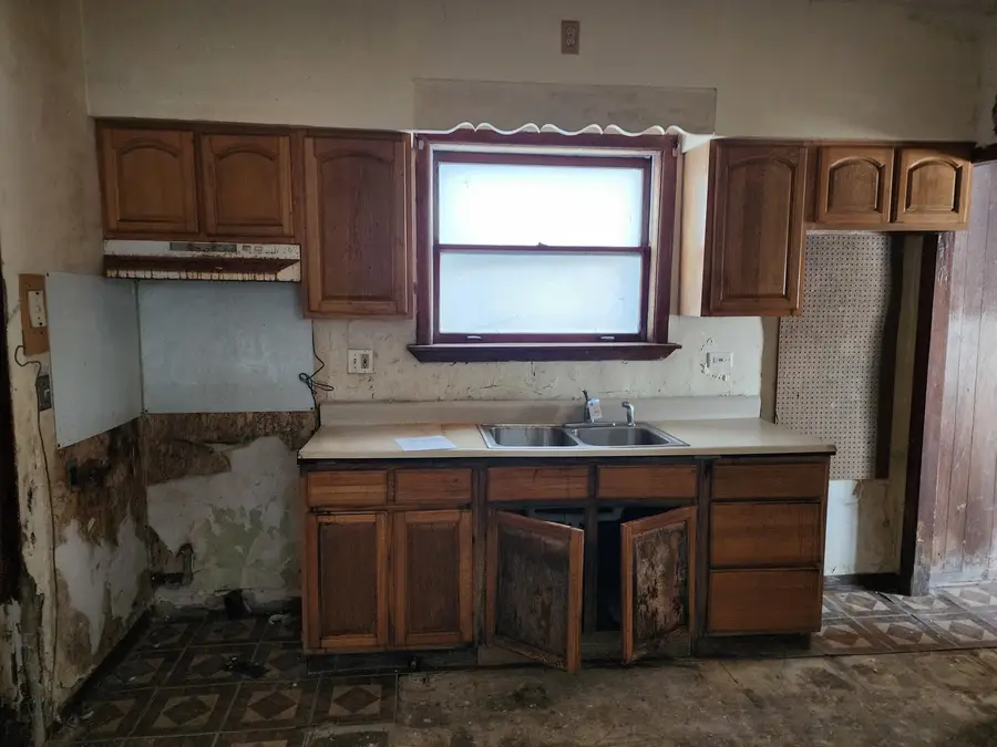 Address Withheld By Seller, Chicago, IL 60620 - Image #2