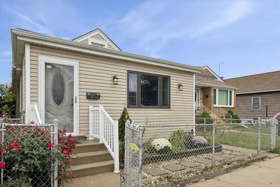 7211 W 58th Place, Summit, IL 60501 - Image #2