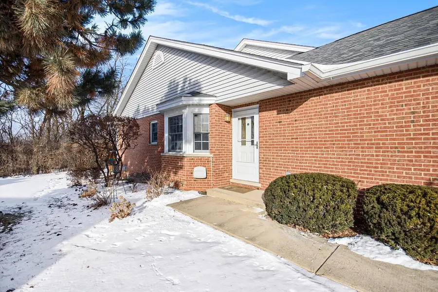 8856 Patrick Court, Woodridge, IL 60517 - Image #3