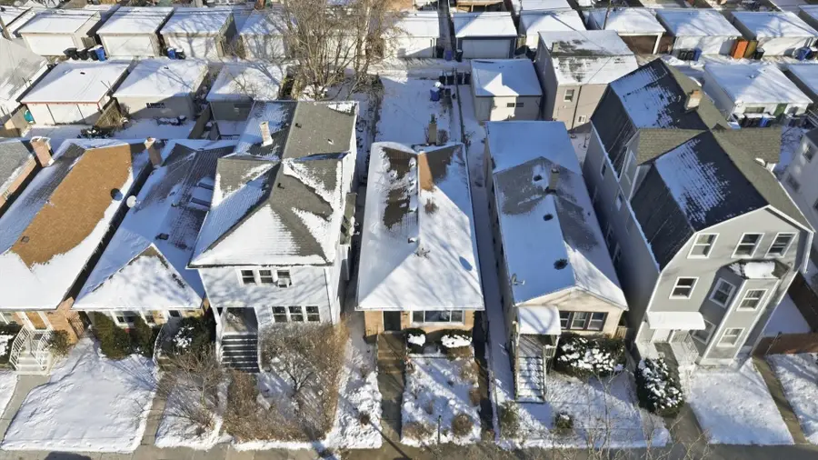 3415 N Kenton Avenue, Chicago, IL 60641 - Image #3