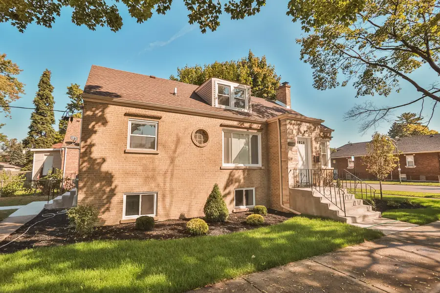 9156 S Colfax Avenue, Chicago, IL 60617 - Image #2