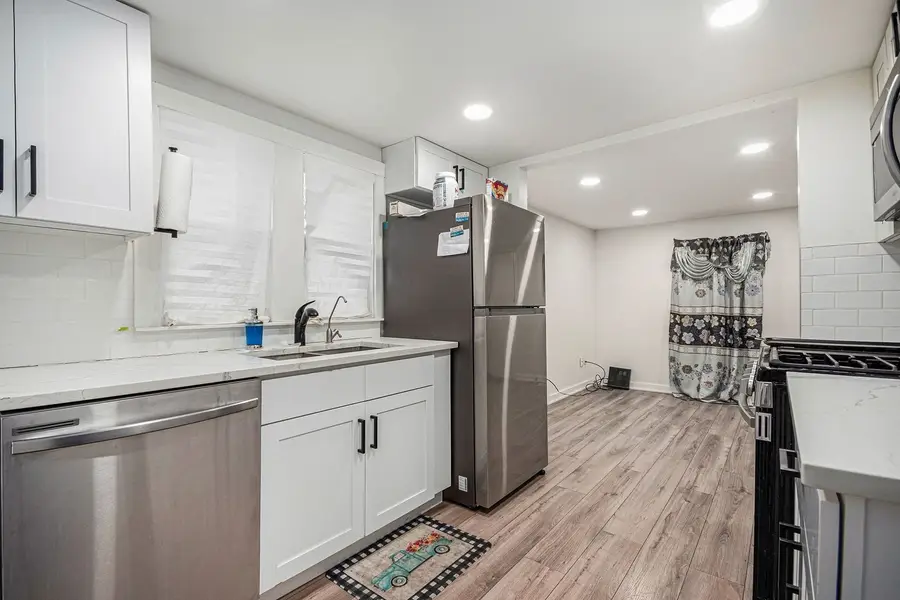 527 S Calumet Avenue, Aurora, IL 60506 - Image #3