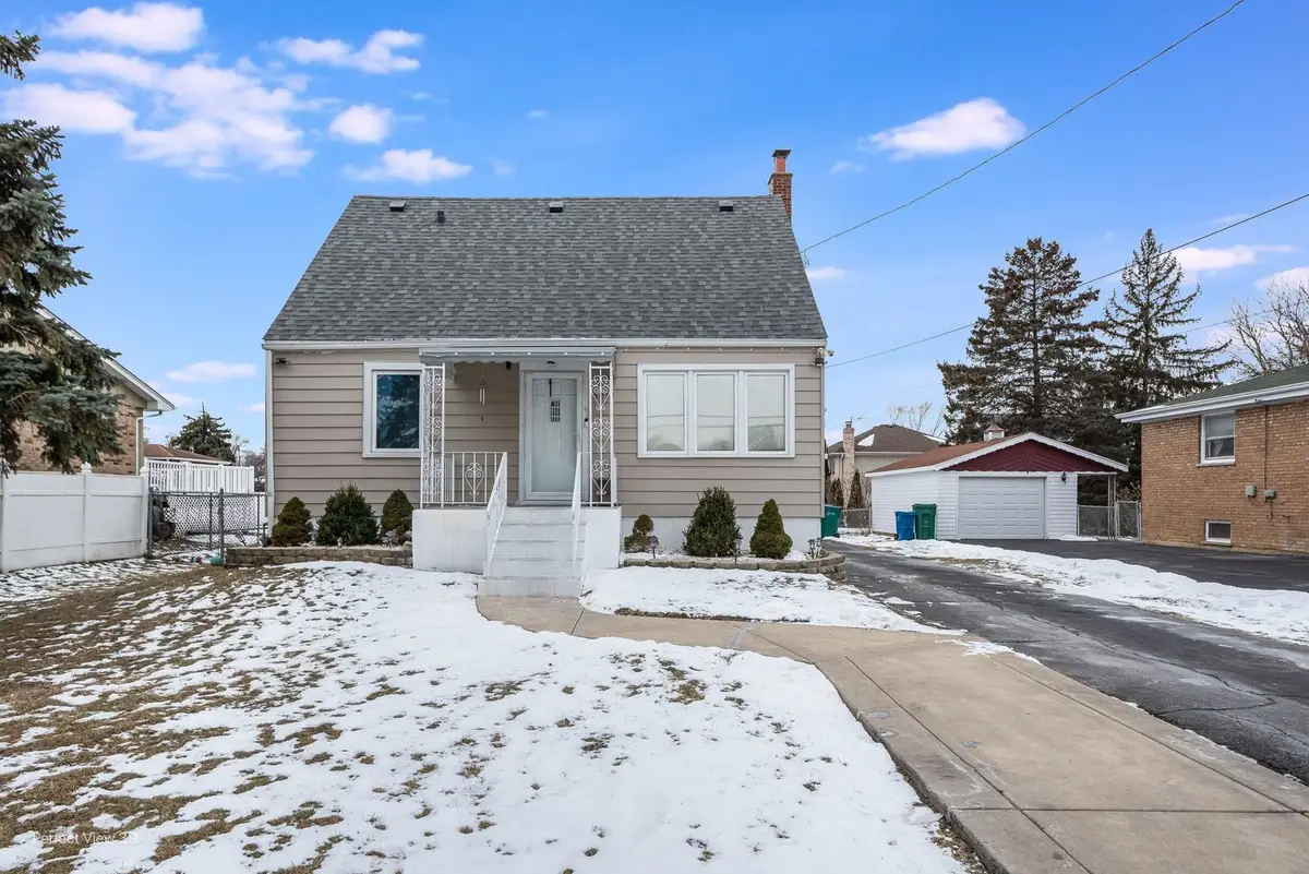 8254 Linder Avenue, Burbank, IL 60459 - Image #1