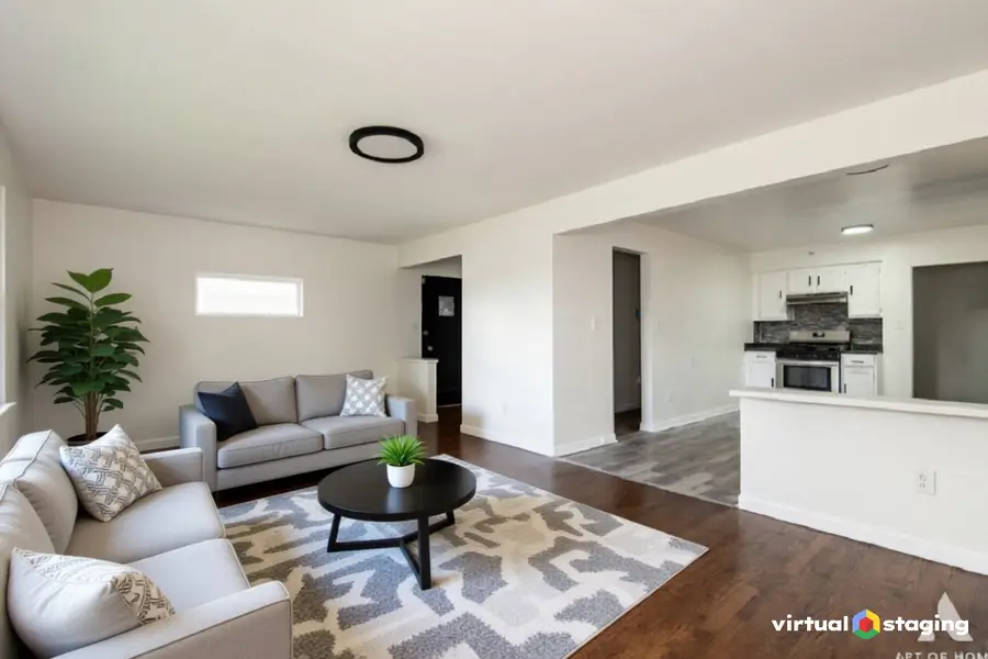 434 Mackinaw Avenue, Calumet City, IL 60409 - Image #2