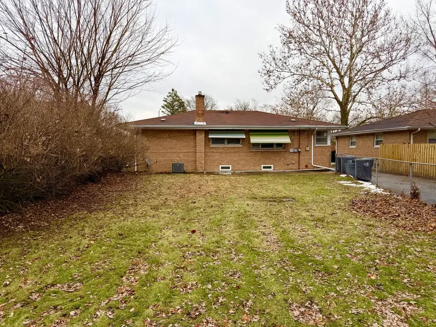 16428 Greenwood Avenue, South Holland, IL 60473 - Image #3