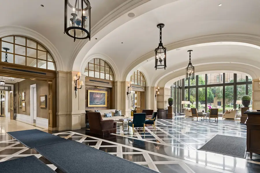 2550 N Lakeview Avenue #S201, Chicago, IL 60614 - #2