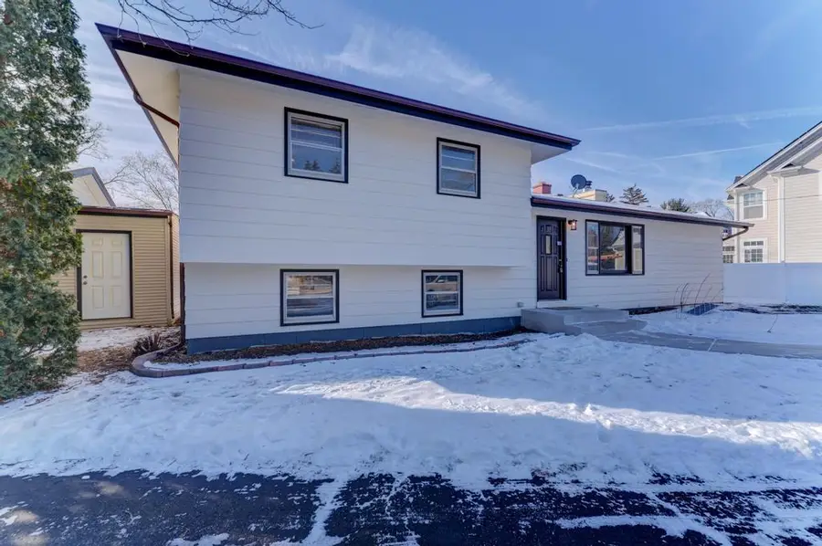 28W313 Batavia Road, Warrenville, IL 60555 - Image #3