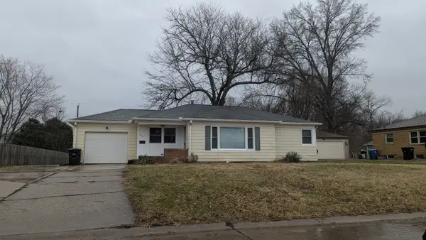 3919 35th Street, Rock Island, IL 61201