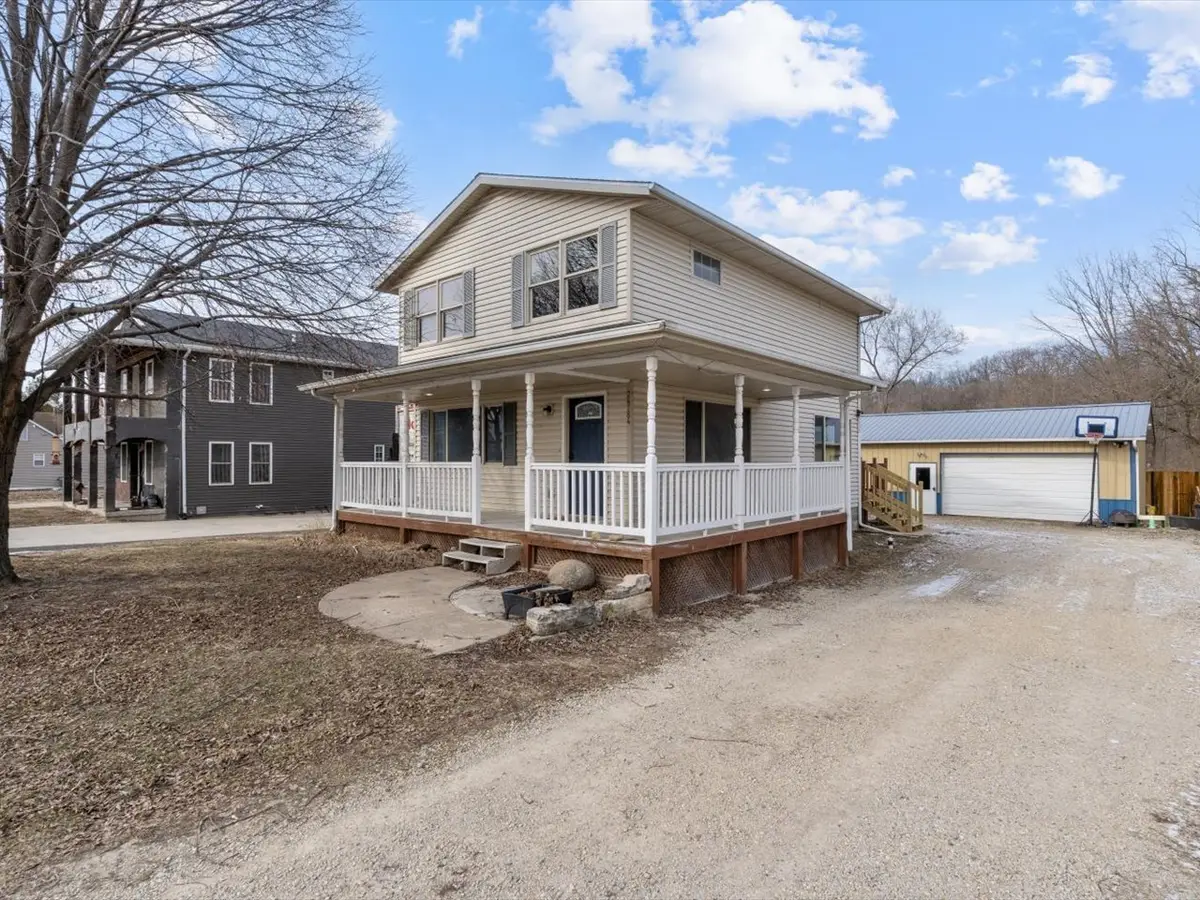 24784 Valley Drive, Pleasant Valley, IA 52767 - Image #1