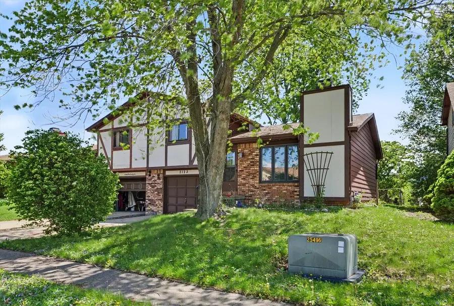 2123 E Mill Stone Road #2123, Decatur, IL 62526 - #2