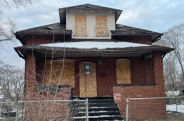 302 E 134th Street, Chicago, IL 60827