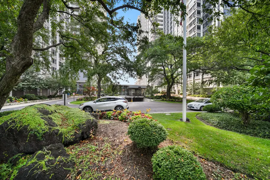 4250 N Marine Drive #1235, Chicago, IL 60613 - Image #3