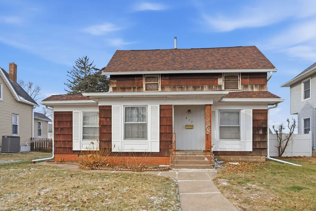 411 39th Street, Moline, IL 61625 - Image #1