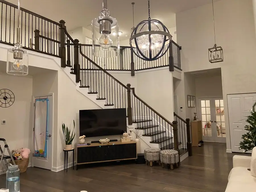 513 N Pershing Court, Barrington, IL 60010 - Image #2