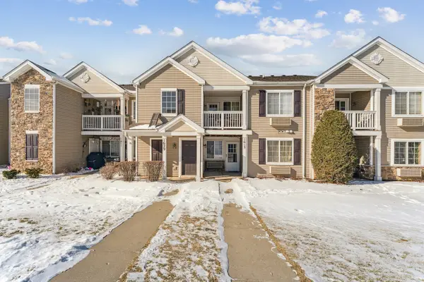 1613 Silverstone Drive #1613, Carpentersville, IL 60110