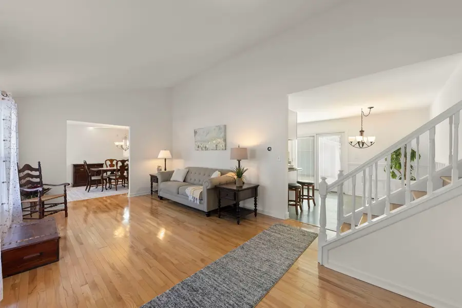 1231 Tyburn Drive, Schaumburg, IL 60194 - #2