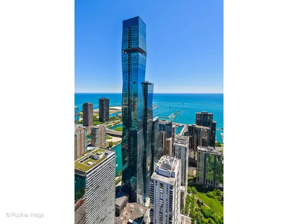 363 E Wacker Drive #1903, Chicago, IL 60601