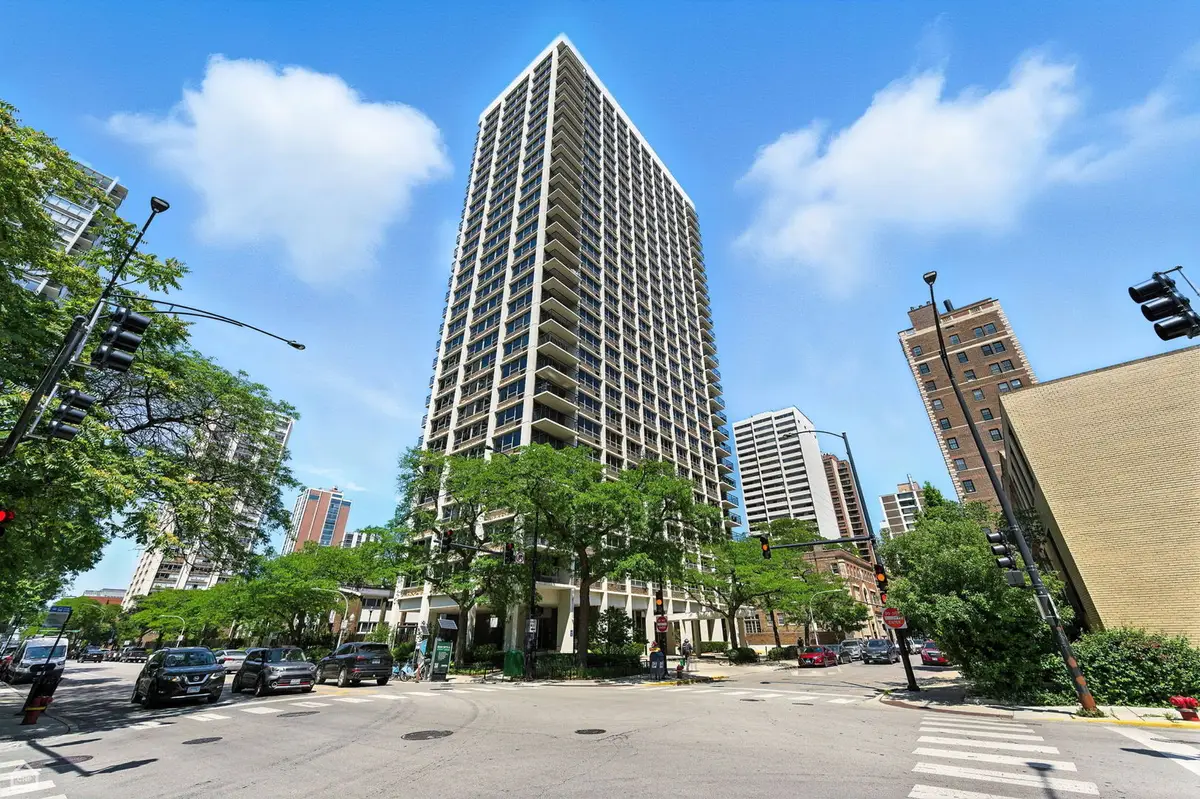 88 W Schiller Street #2503, Chicago, IL 60610 - Image #1