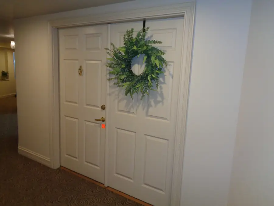 730 Creekside Drive #405C, Mount Prospect, IL 60056 - Image #2