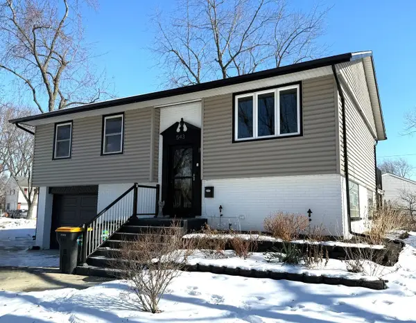 543 Ridge Circle, Streamwood, IL 60107