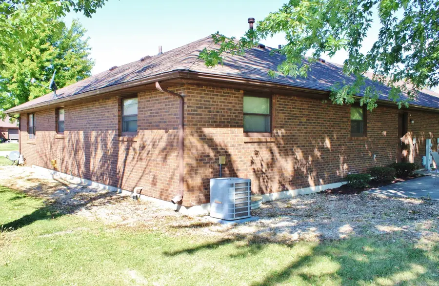 310 Carriage Drive, Morris, IL 60450 - #3