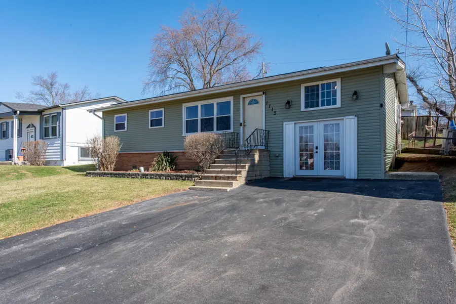 1115 Hillwood Circle, Round Lake Beach, IL 60073 - #2