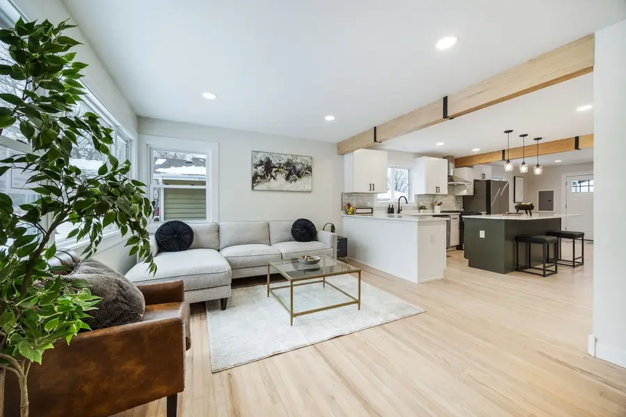 634 Parker Drive, Lombard, IL 60148 - Image #2