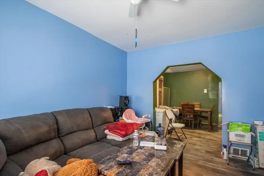 6027 S Loomis Boulevard, Chicago, IL 60636 - #2