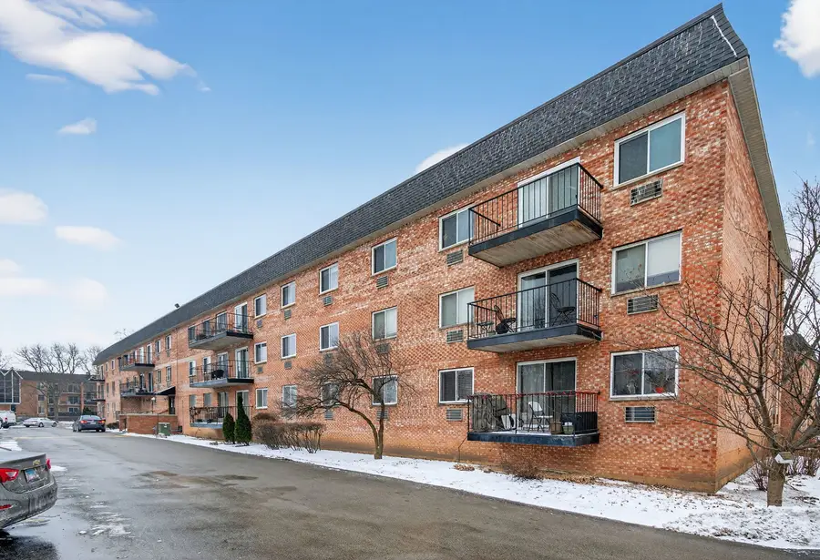 1041 N Mill Street #203, Naperville, IL 60563 - Image #2