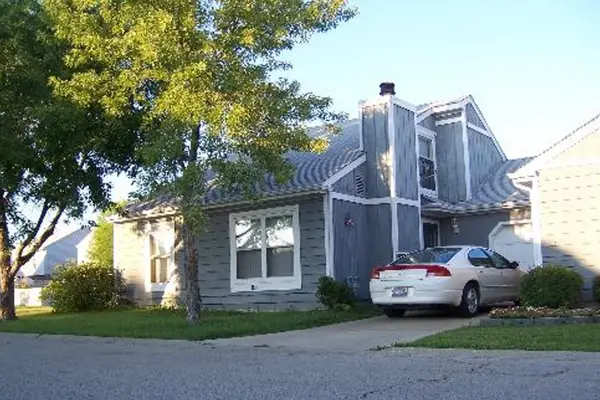 2010 S Comanche Trail, Round Lake Beach, IL 60073